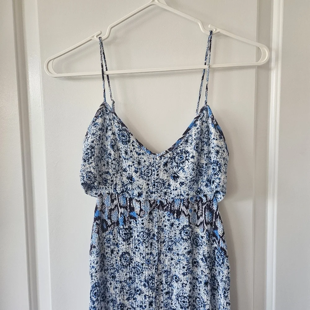 Ecote Urban Outfitters Floral Blue Cut Out Maxi Dress Size Medium - Picture 3 of 10